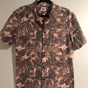 *NWT* Old Navy Casual Button Down Shirt